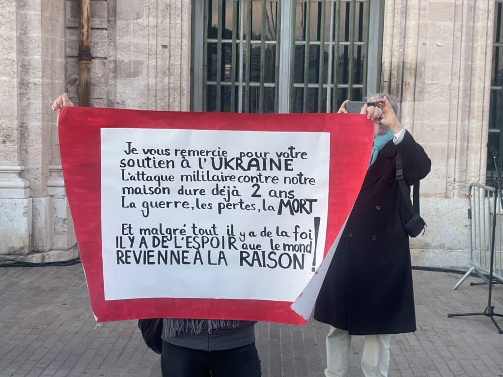 , Rassemblement en soutien à l’Ukraine devant l’Hôtel de ville de Marseille